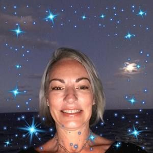 Meet your Posher, Julie stevens